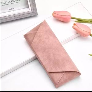 Eyeglasses case